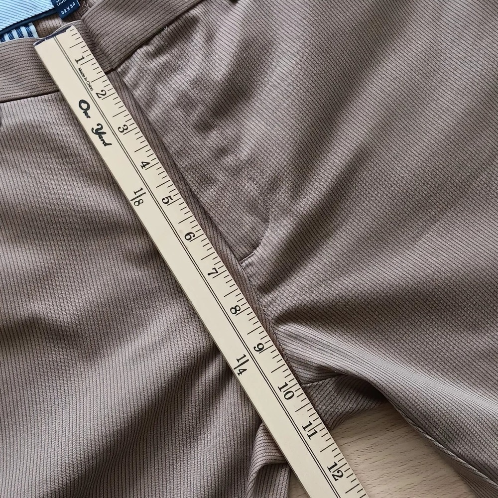 Gap Men's Khakis 32x34 Straight Leg Tailored Fit Flat Front - Picture 8 of 12